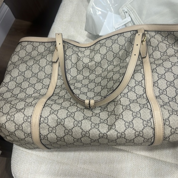 Tote in good condition - Picture 3 of 4